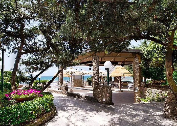 فندق I Ginepri 3*